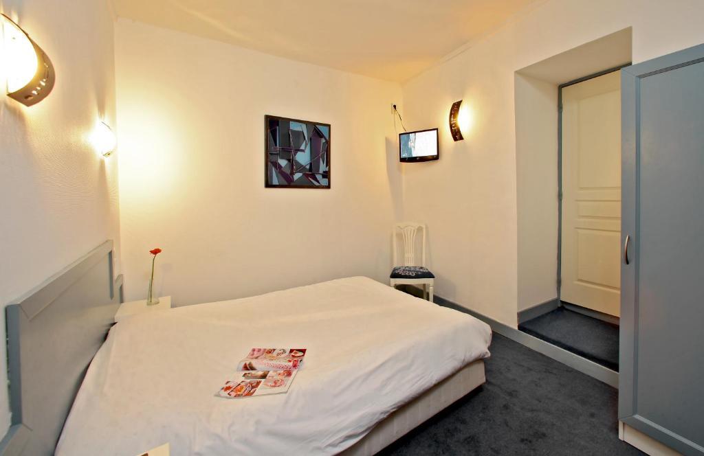 Hotel Le Coin Des Halles 카오르 객실 사진