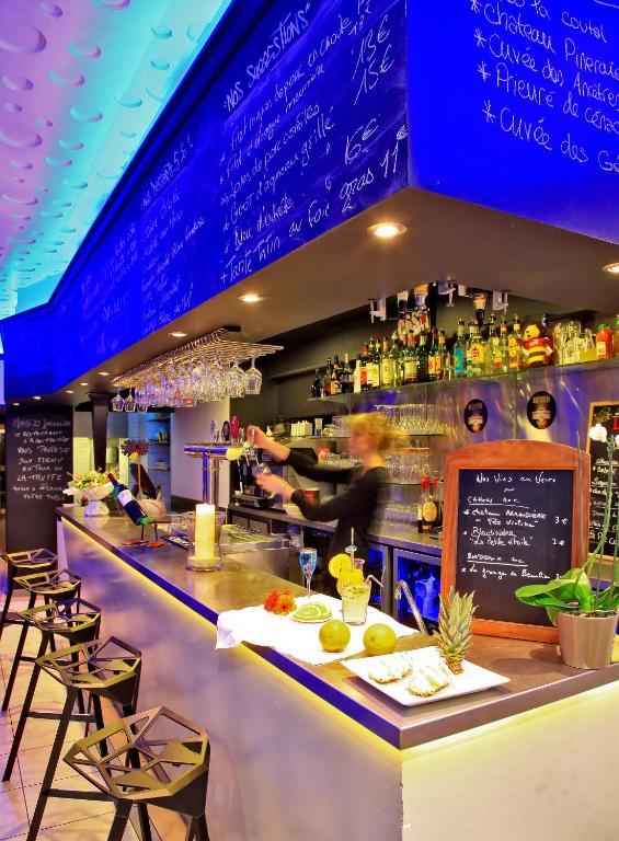 Hotel Le Coin Des Halles 카오르 외부 사진